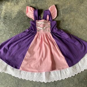 Rapunzel outfit